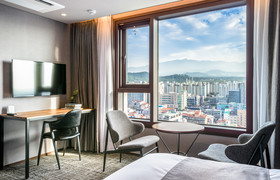 Hotel With Jeju