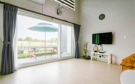 Jeju Bandi House Pension