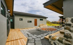 Jeju Black Stone Pension
