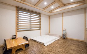 Jeju Flyjin House Pension