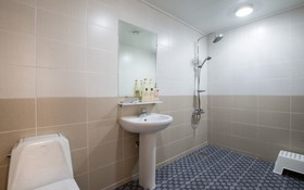 Jeju Flyjin House Pension