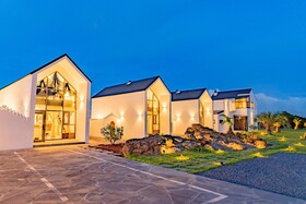 Jeju Geunalohu Pension