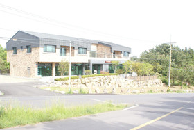 Jeju Gwaneumsa Road Pension