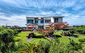 Jeju Hyeopjae Haeohreum Pension
