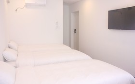 Jeju Hyeopjae Seojjok Guest House