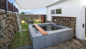 Jeju Nuecurry Pension