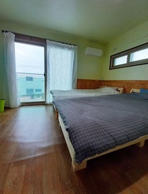Jeju Rainbow Pension & Guest House