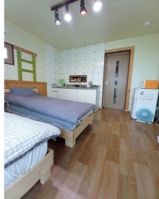 Jeju Rainbow Pension & Guest House