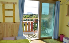 Jeju Rainbow Pension & Guest House