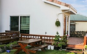 Jeju Suaegi House Pension