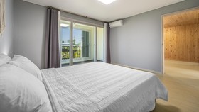 Jeju Timbeohouse Pension