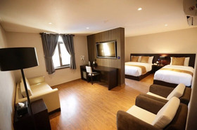 Milgam Hotel