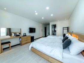 Nine Boutique Hotel