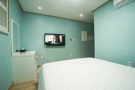 Orange Tree Hotel & Cafe