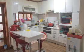 Red Dragonfly Guesthouse Jeju