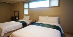 R & T Hotel
