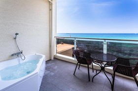 Seastay Hotel & Spa