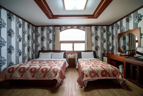 Trevi Hotel