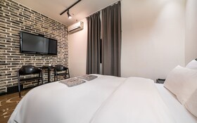 Ansan Boutique Hotel Reniel