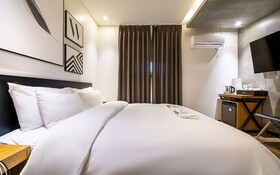 Ansan Boutique Hotel Reniel