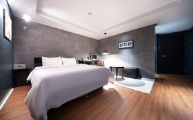 Ansan Queens Hotel