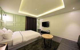 Ansan Queens Hotel