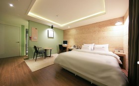 Ansan Queens Hotel
