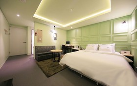 Ansan Queens Hotel