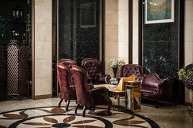 Aura Hotel