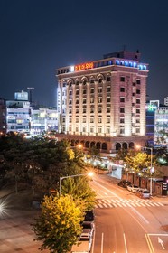 Aura Hotel