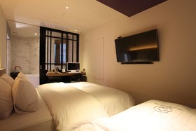 Avenue Nine Hotel