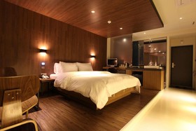 Avenue Nine Hotel