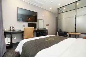 Hermes Hotel
