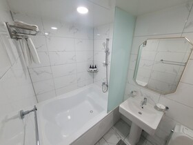No 25 Hotel