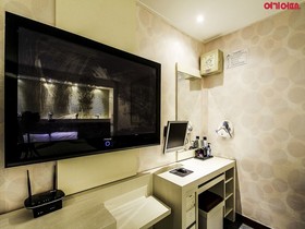 Seven Hotel