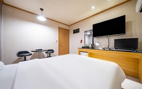 Anyang Aein Hotel