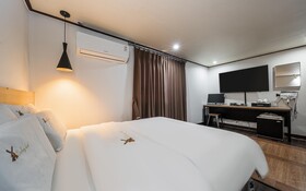 Anyang Donkey Hotel