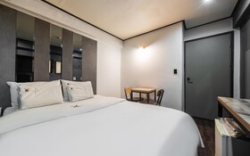 Anyang Donkey Hotel