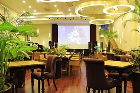Hotel Avalon