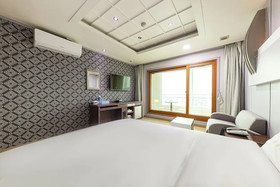 Bongaya Hotel