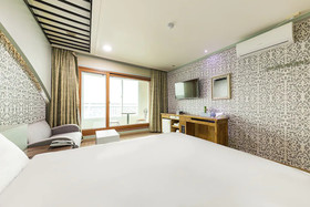 Bongaya Hotel