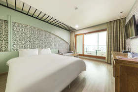 Bongaya Hotel