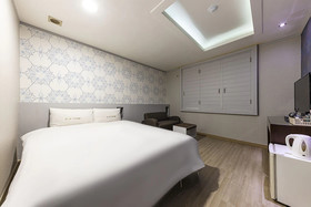 Bongaya Hotel