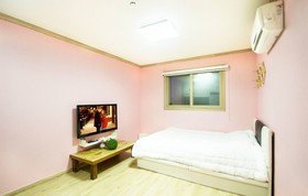 Boryeong Chorok Pension