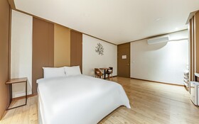 Boryeong Coconut Motel