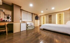 Boryeong Coconut Motel