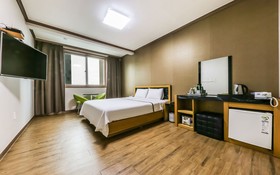 Boryeong Island Hotel
