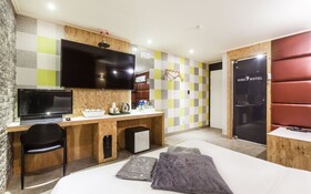 Bucheon Nine Hotel 9