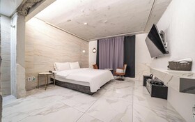 Incheon Seoknamdong Del Luna Hotel