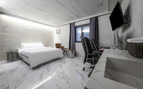 Incheon Seoknamdong Del Luna Hotel